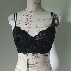 B.temptd black lace bra nwot size large